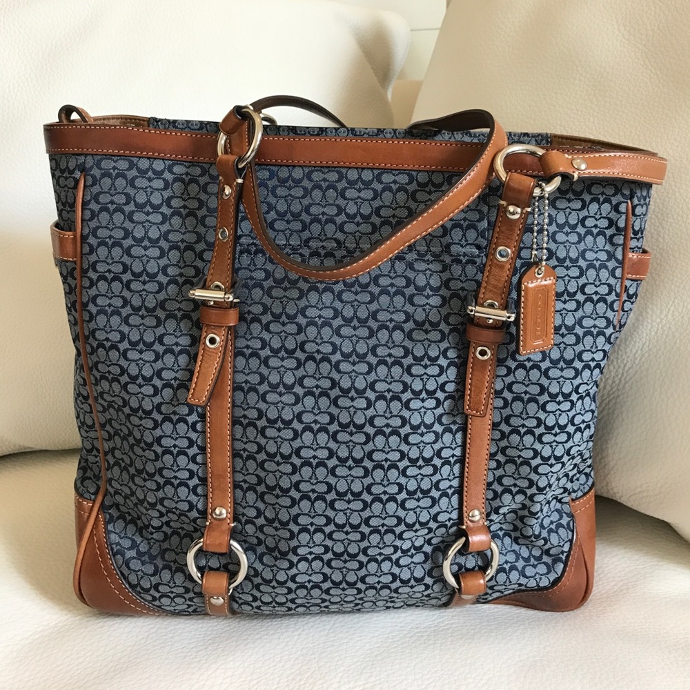 Aunthentic Coach Tote. Light/Dark Blue Monogram